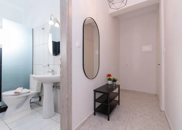 Orion 2 Apartment Neos Marmaras